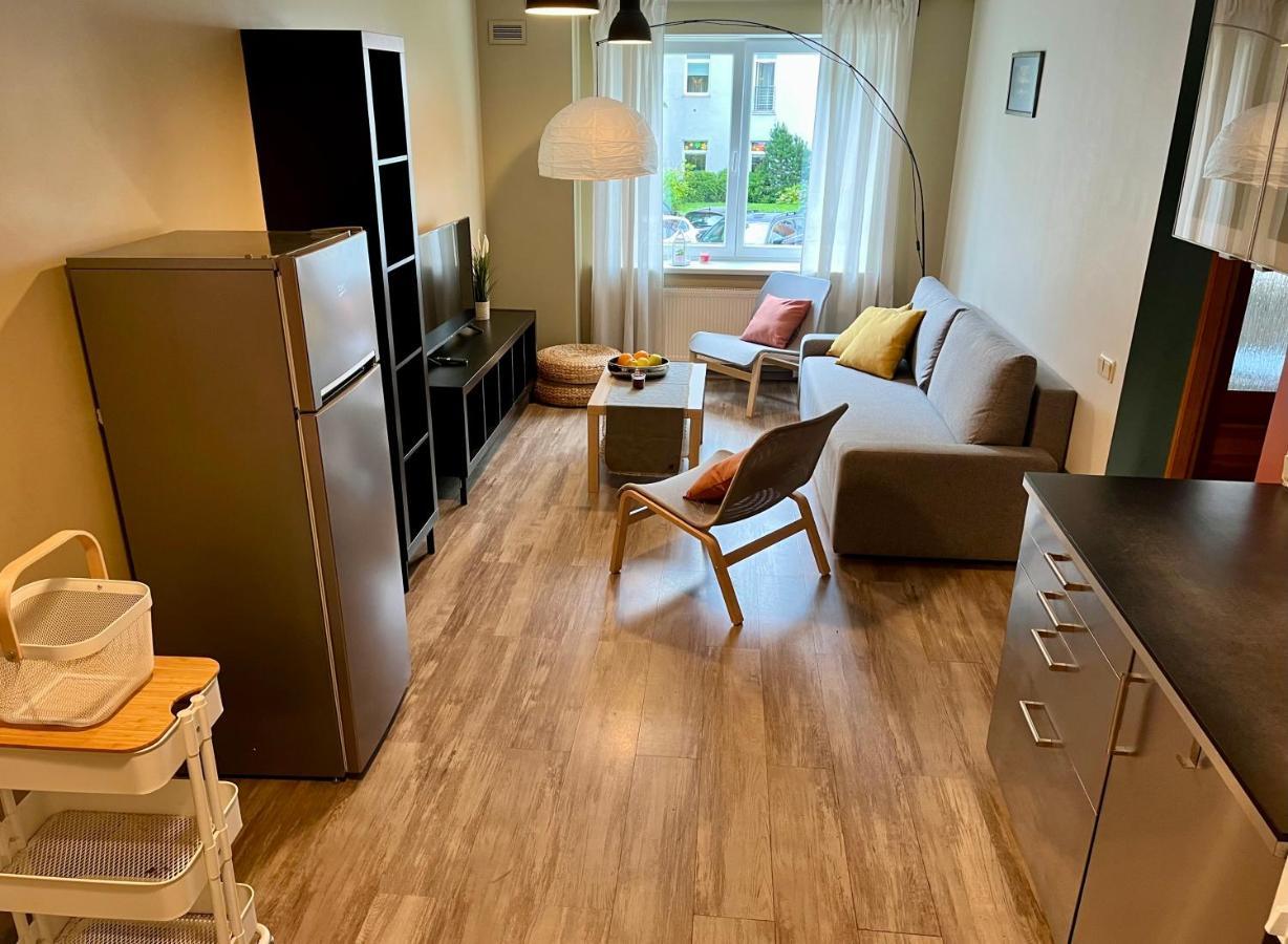 Cozy Vibes Like Home It Is Quiet Apartment With Three Bedrooms Рига Экстерьер фото