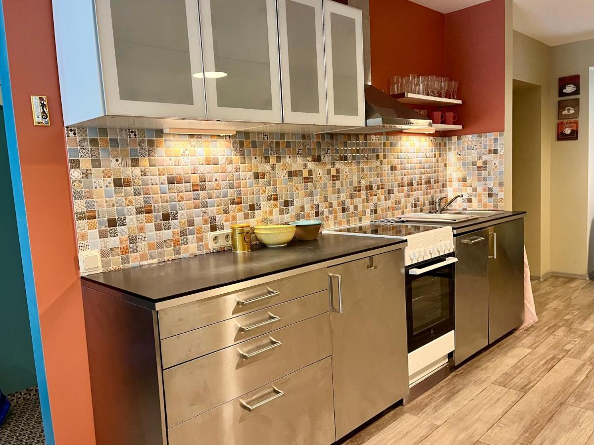 Cozy Vibes Like Home It Is Quiet Apartment With Three Bedrooms Рига Экстерьер фото