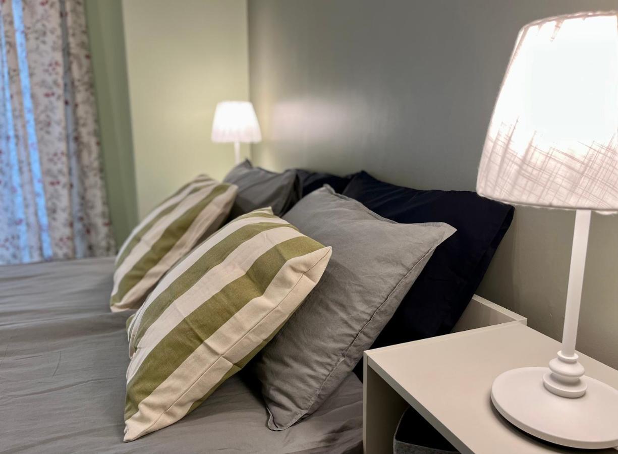 Cozy Vibes Like Home It Is Quiet Apartment With Three Bedrooms Рига Экстерьер фото