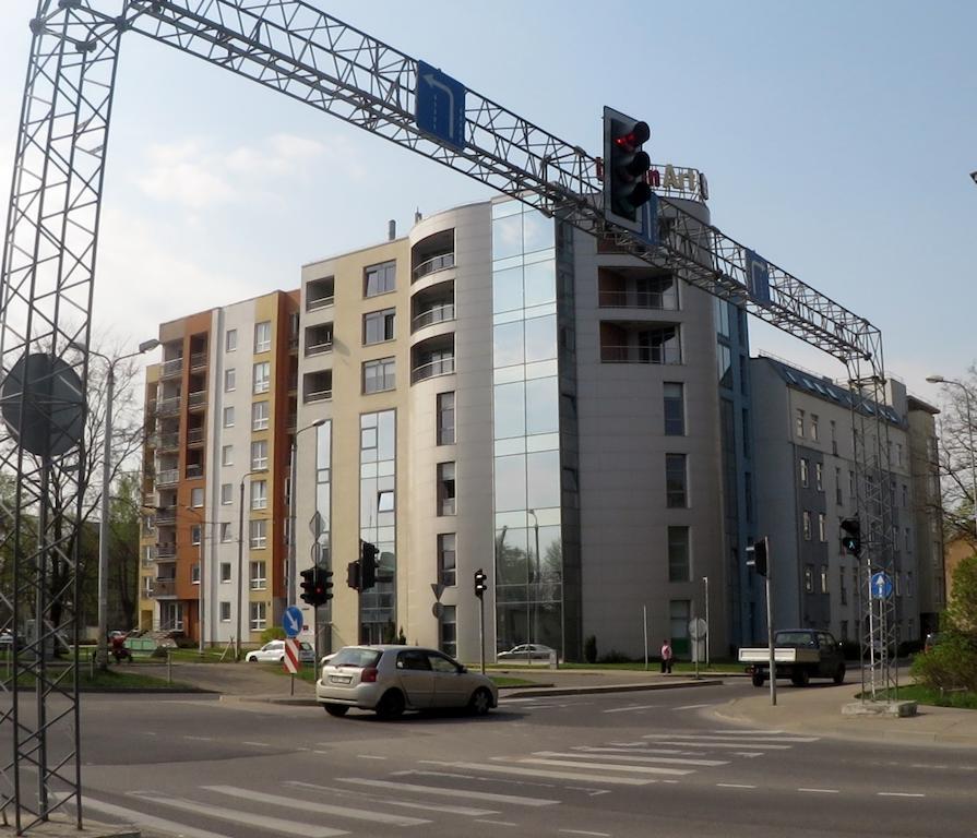 Cozy Vibes Like Home It Is Quiet Apartment With Three Bedrooms Рига Экстерьер фото
